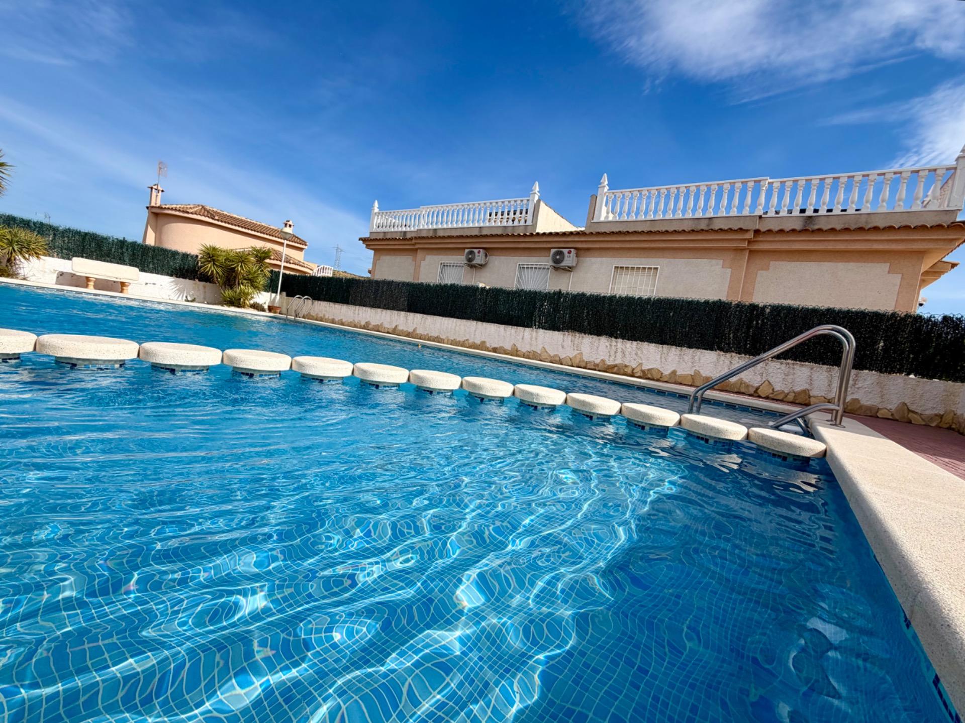 For sale - 2 Bedroom 2 Bathroom Semi Detached in Ciudad Quesada - Pueblo  - Alicante