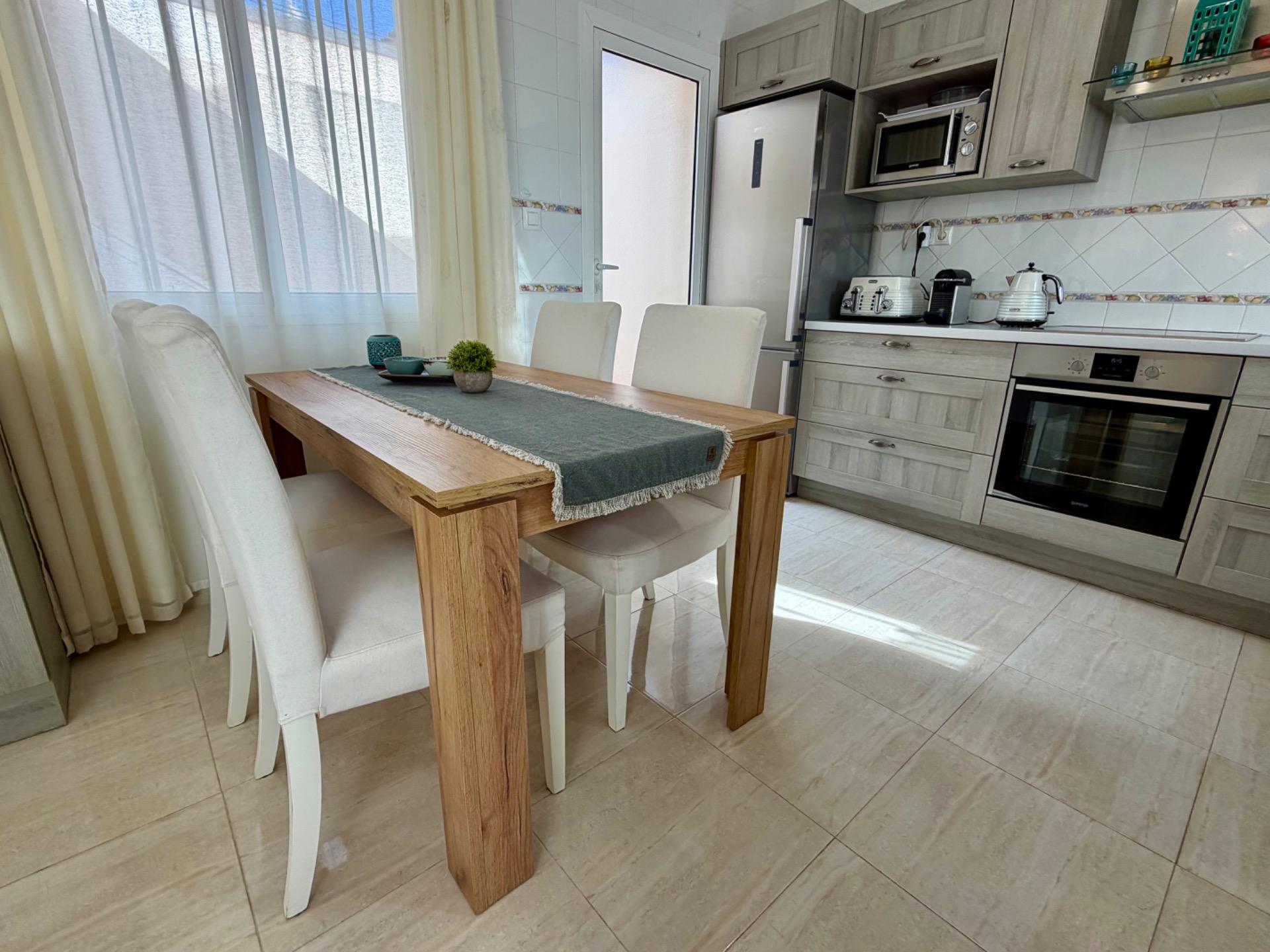 For sale - 2 Bedroom 2 Bathroom Semi Detached in Ciudad Quesada - Pueblo  - Alicante