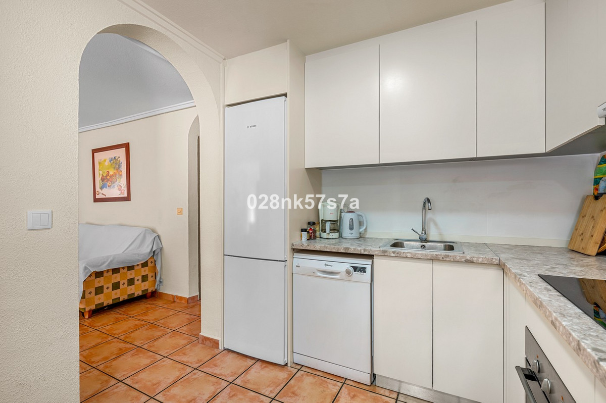 For sale - 4 Bedroom 2 Bathroom House - Detached Villa in Orihuela - Playa Flamenca  - Alicante