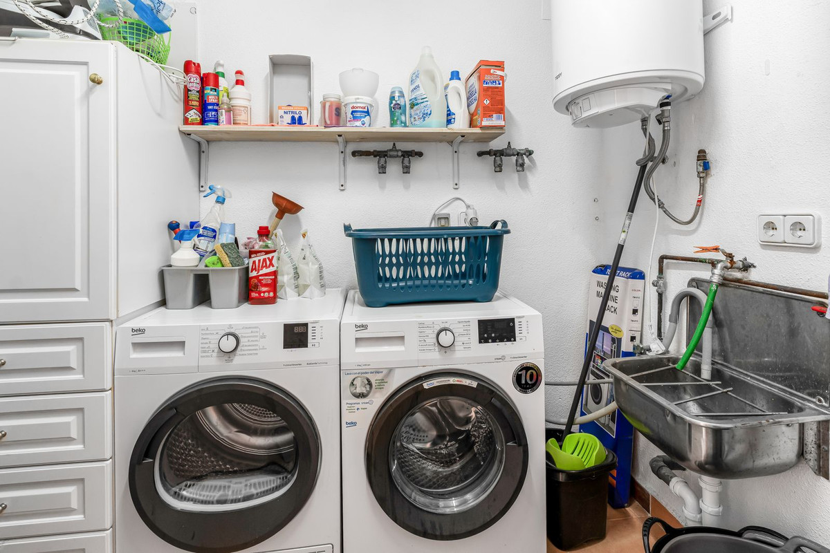 For sale - 8 Bedroom 5 Bathroom House - Detached Villa in San Miguel de Salinas - San Miguel  - Alicante