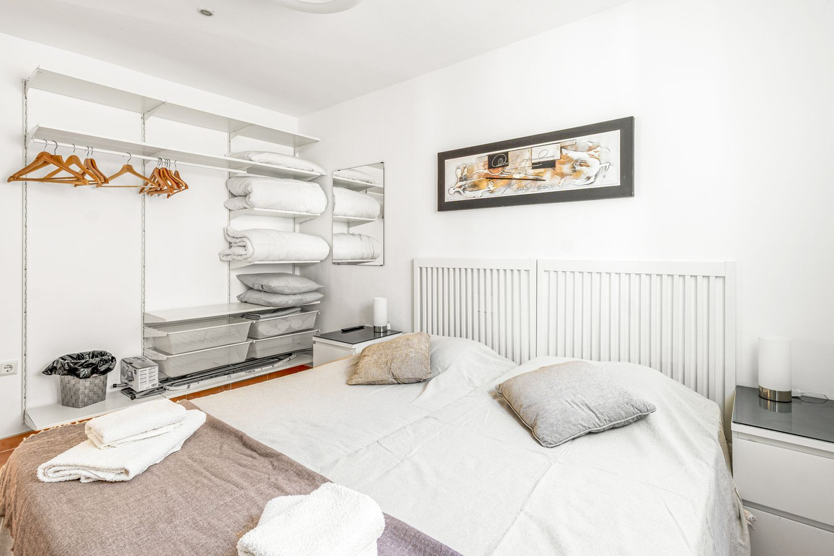 For sale - 8 Bedroom 5 Bathroom House - Detached Villa in San Miguel de Salinas - San Miguel  - Alicante