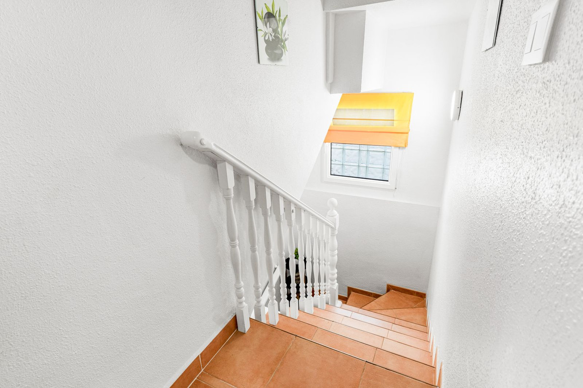 For sale - 8 Bedroom 5 Bathroom House - Detached Villa in San Miguel de Salinas - San Miguel  - Alicante