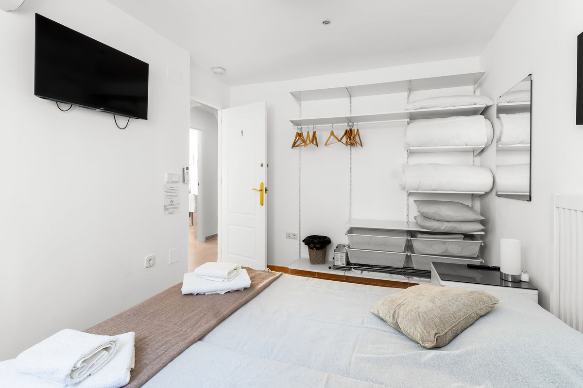 For sale - 8 Bedroom 5 Bathroom House - Detached Villa in San Miguel de Salinas - San Miguel  - Alicante