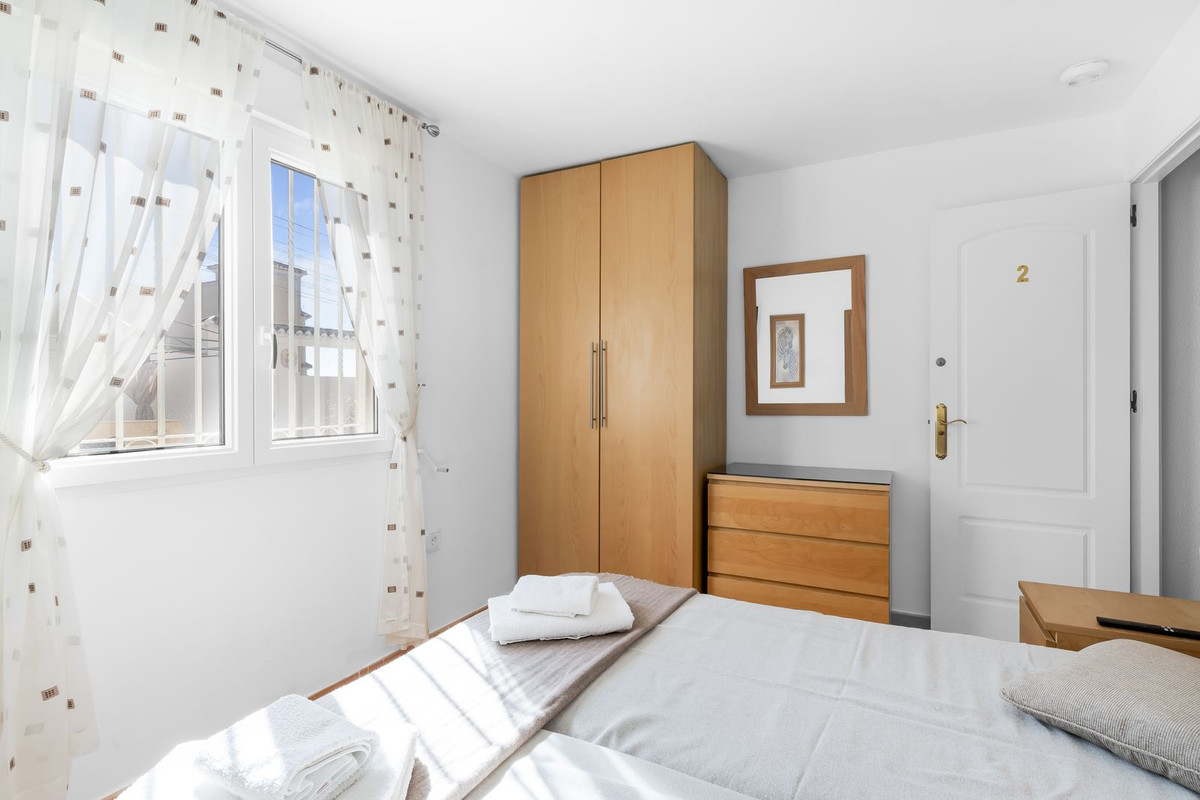 For sale - 8 Bedroom 5 Bathroom House - Detached Villa in San Miguel de Salinas - San Miguel  - Alicante