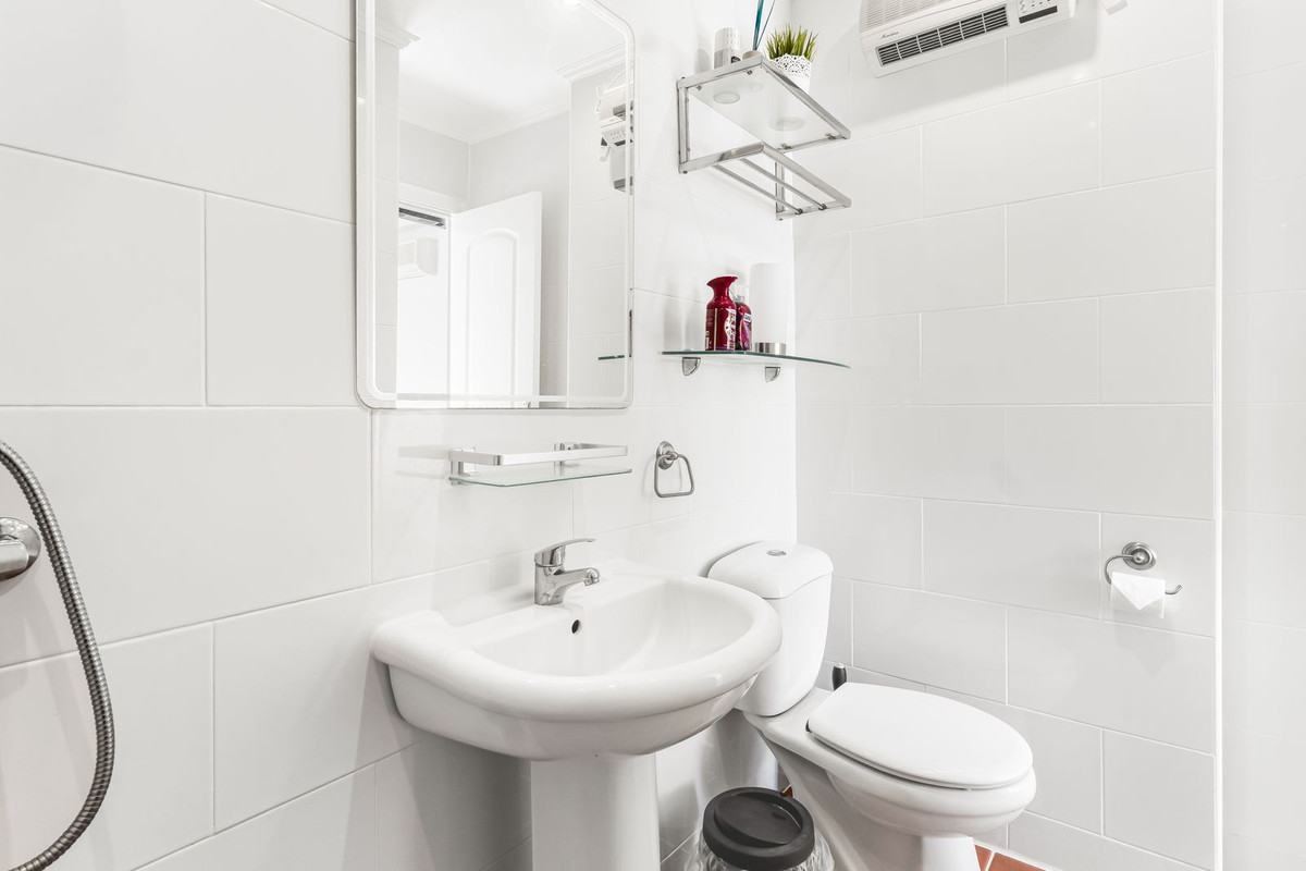 For sale - 8 Bedroom 5 Bathroom House - Detached Villa in San Miguel de Salinas - San Miguel  - Alicante