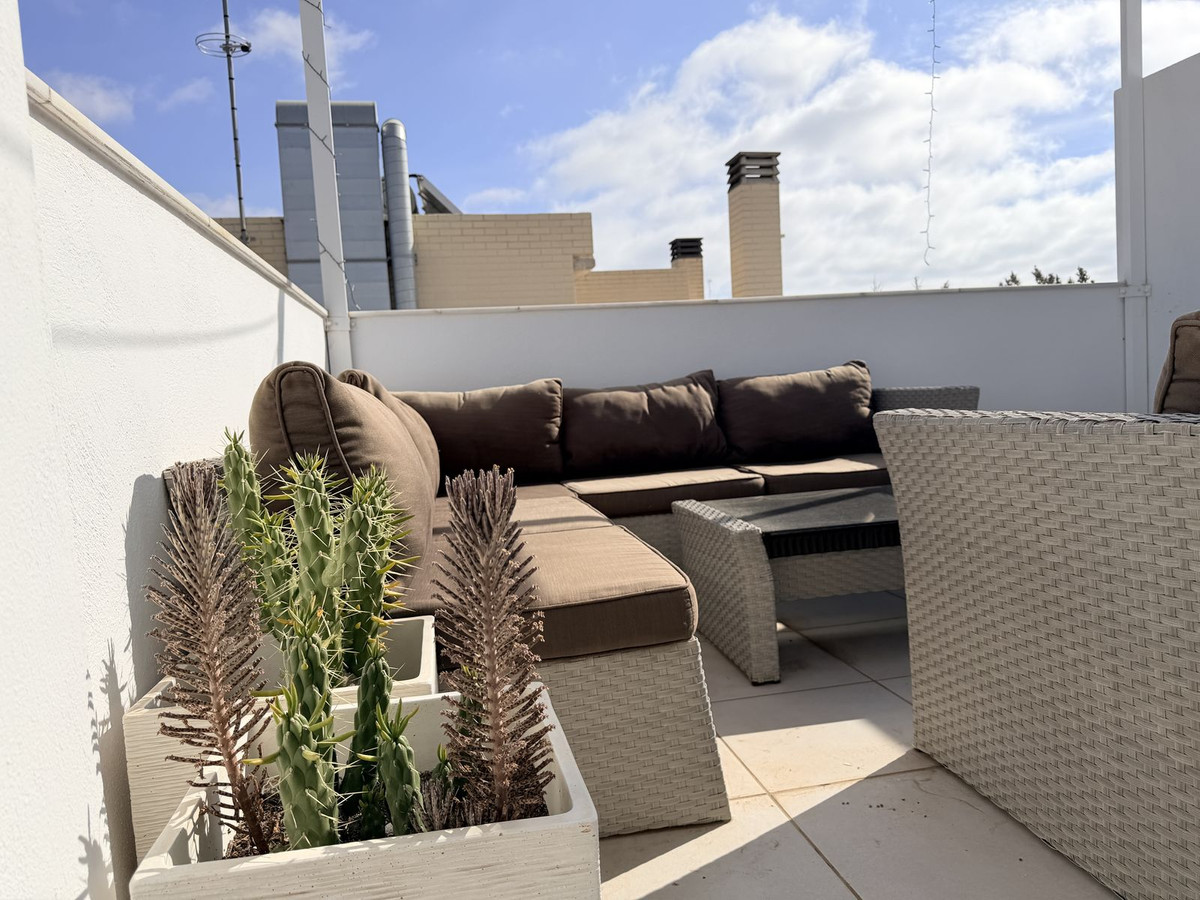 For sale - 3 Bedroom 2 Bathroom House - Semi-Detached House in Orihuela - Lomas de Cabo Roig  - Alicante