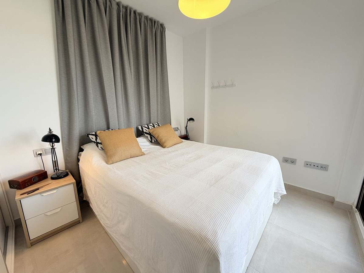 For sale - 3 Bedroom 2 Bathroom House - Semi-Detached House in Orihuela - Lomas de Cabo Roig  - Alicante