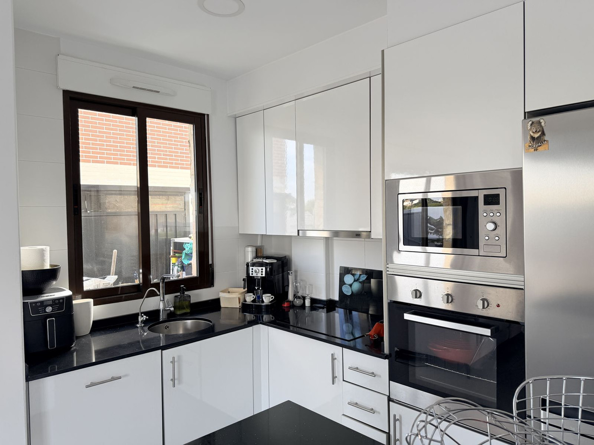 For sale - 3 Bedroom 2 Bathroom House - Semi-Detached House in Orihuela - Lomas de Cabo Roig  - Alicante