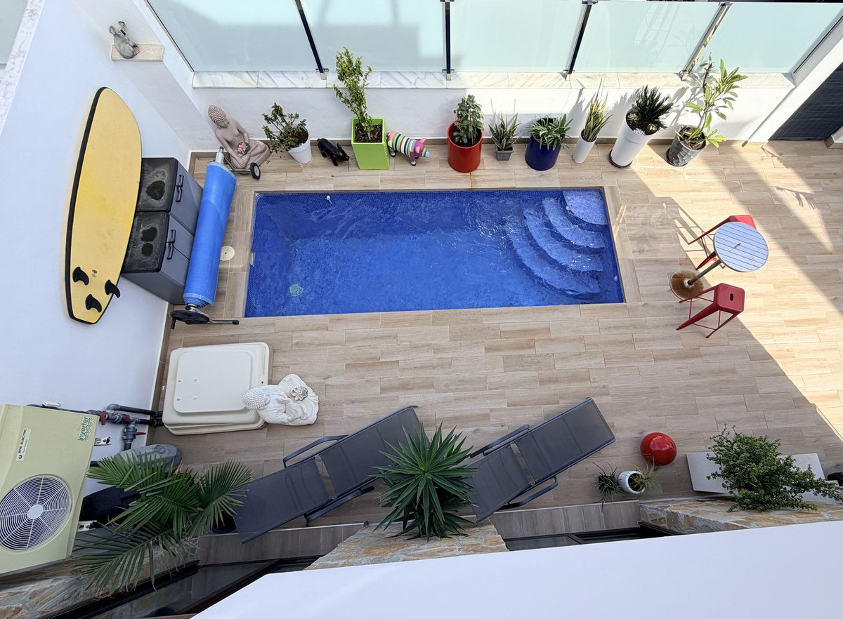 For sale - 3 Bedroom 2 Bathroom House - Semi-Detached House in Orihuela - Lomas de Cabo Roig  - Alicante