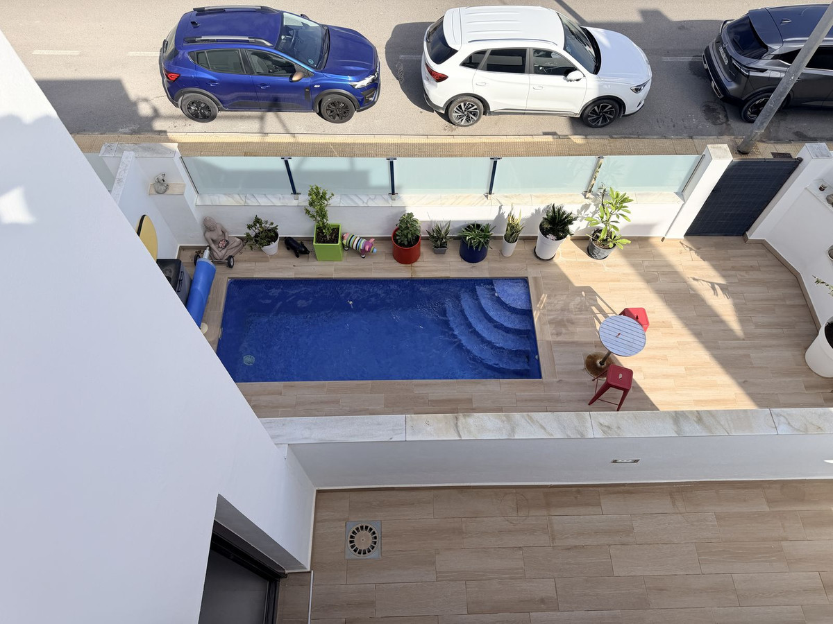 For sale - 3 Bedroom 2 Bathroom House - Semi-Detached House in Orihuela - Lomas de Cabo Roig  - Alicante