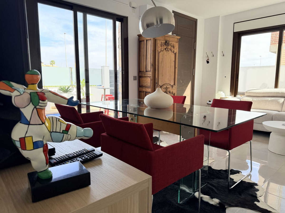 For sale - 3 Bedroom 2 Bathroom House - Semi-Detached House in Orihuela - Lomas de Cabo Roig  - Alicante