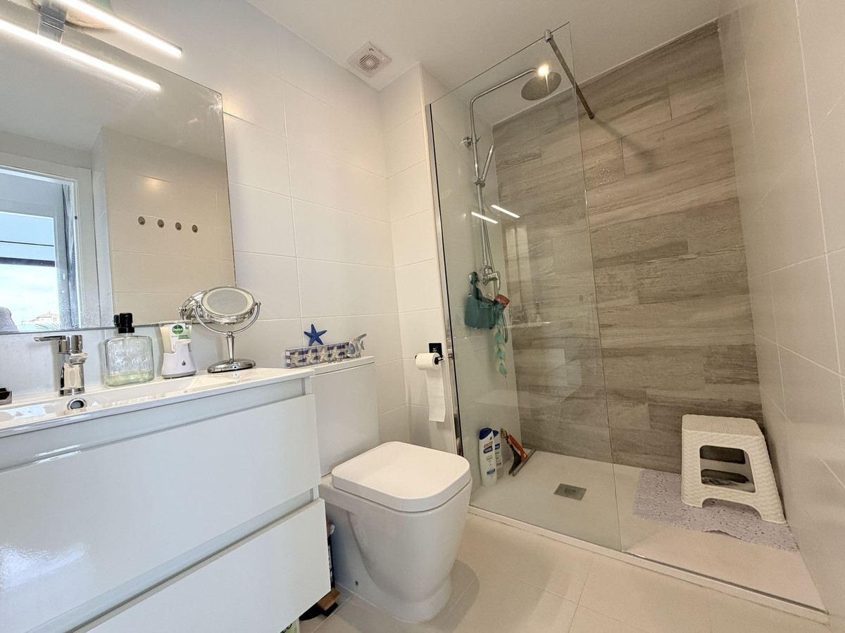 For sale - 3 Bedroom 2 Bathroom House - Semi-Detached House in Orihuela - Lomas de Cabo Roig  - Alicante