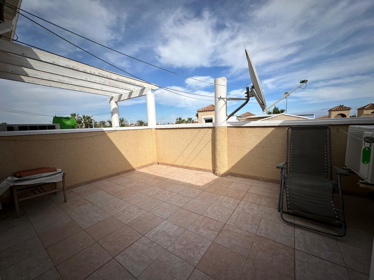 For sale - 3 Bedroom 3 Bathroom House - Townhouse in Orihuela - Punta Prima  - Alicante