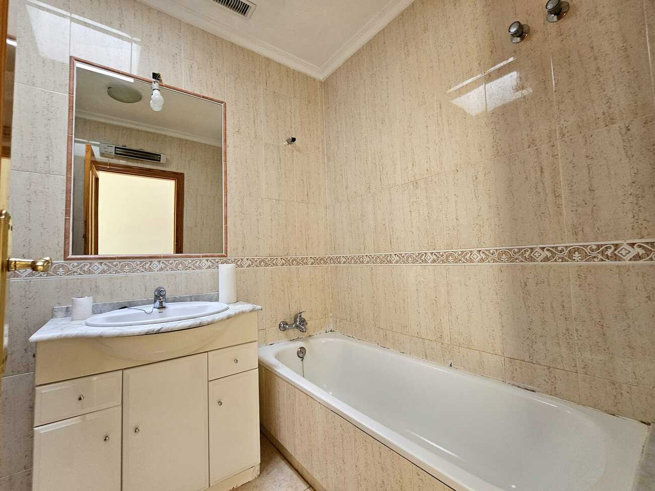 For sale - 3 Bedroom 2 Bathroom Town House in Sucina -  - Murcia
