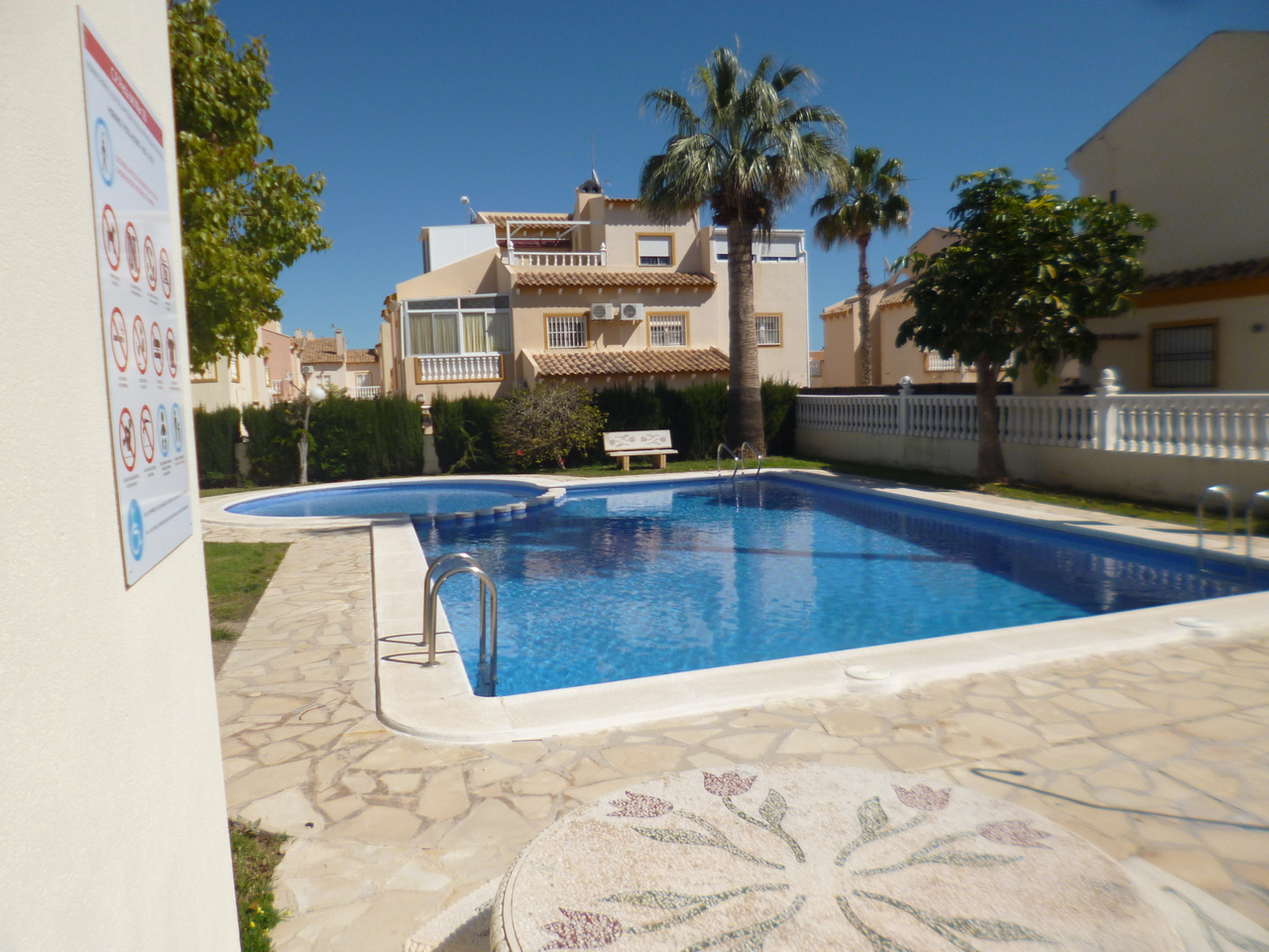 For sale - 3 Bedroom 2 Bathroom Town House in Playa Flamenca - Costa Blanca  - Alicante