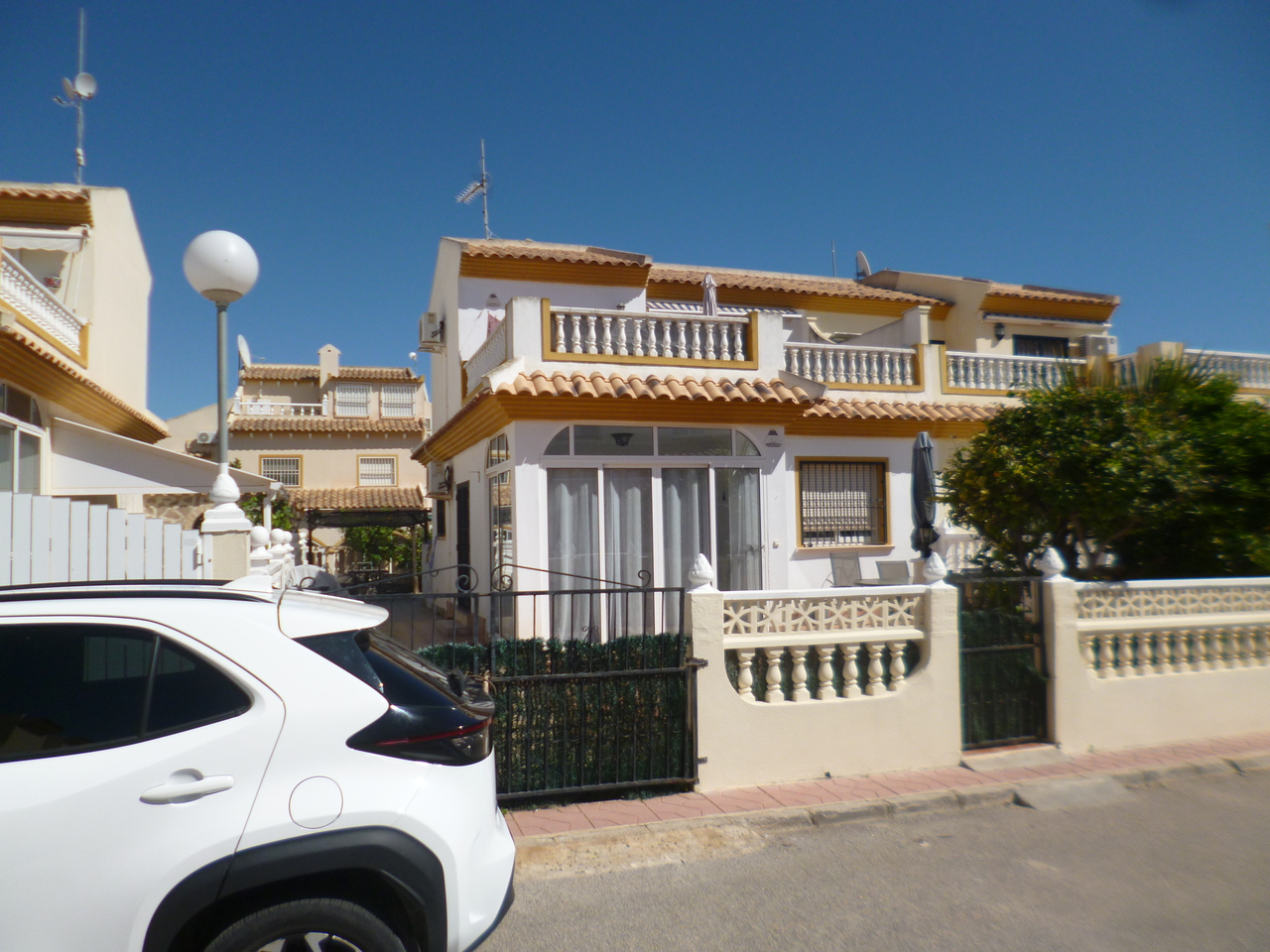 For sale - 3 Bedroom 2 Bathroom Town House in Playa Flamenca - Costa Blanca  - Alicante