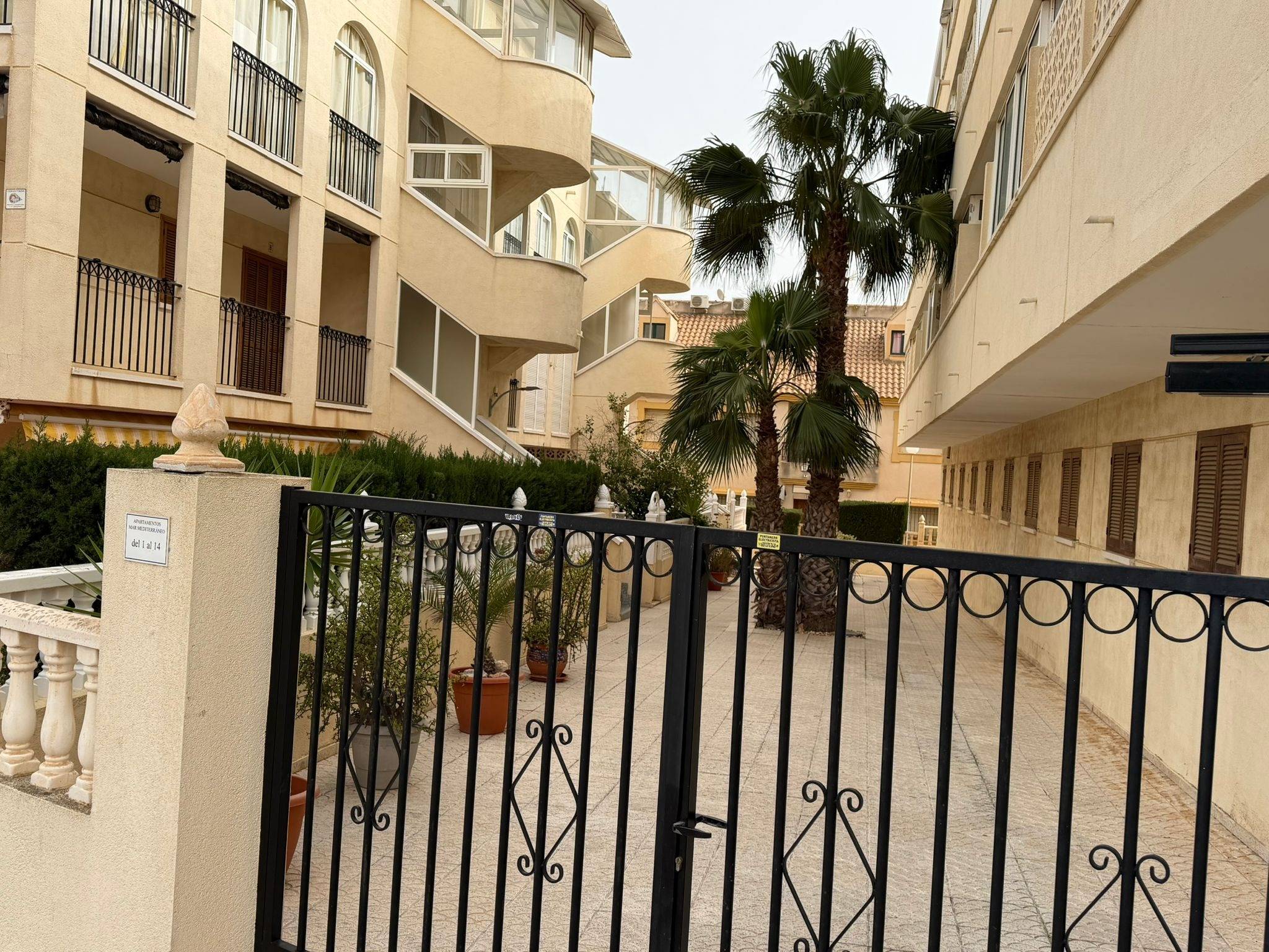 For sale - 2 Bedroom 1 Bathroom Apartment in La Zenia - La Zenia - Alicante