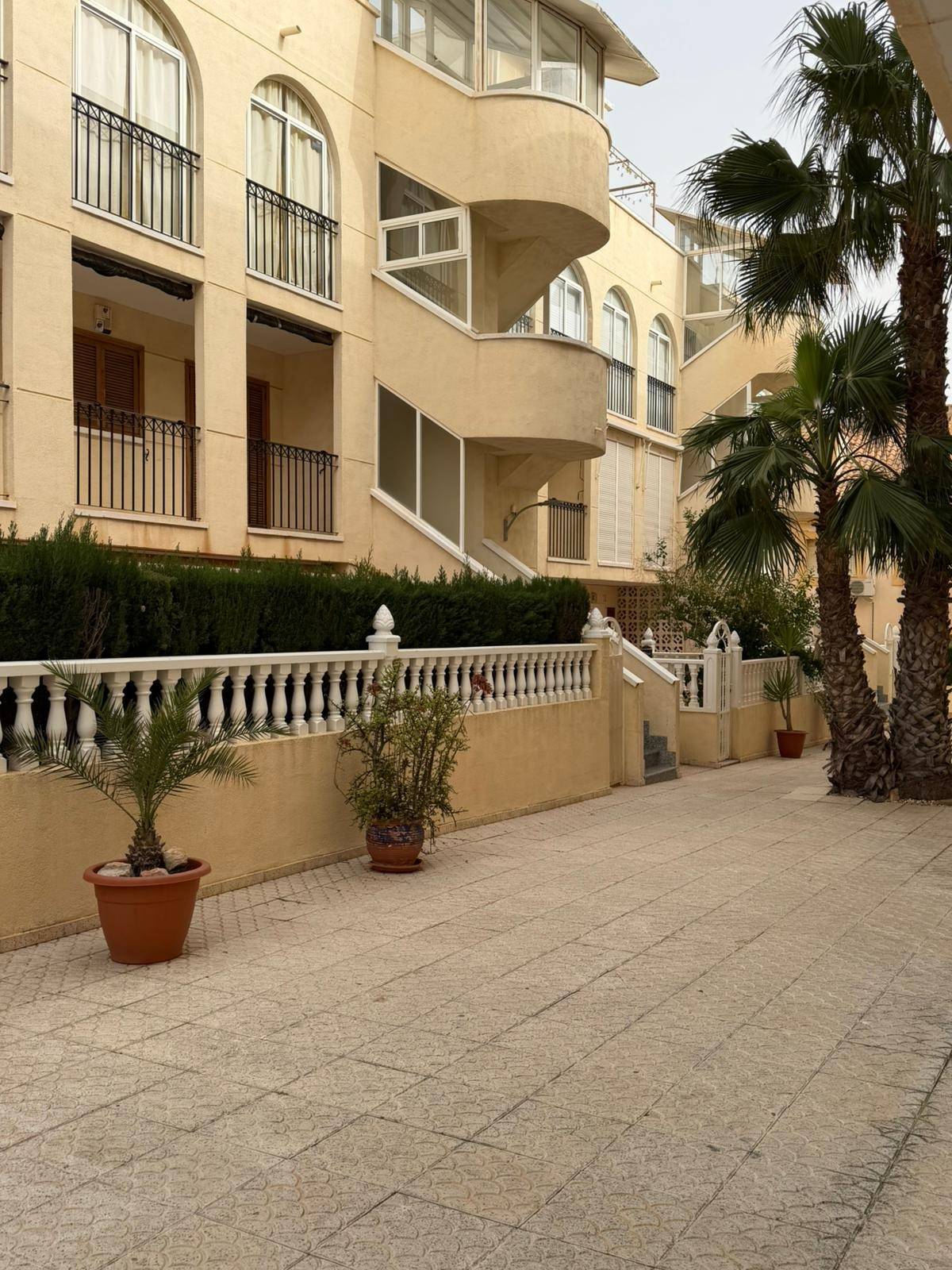 For sale - 2 Bedroom 1 Bathroom Apartment in La Zenia - La Zenia - Alicante