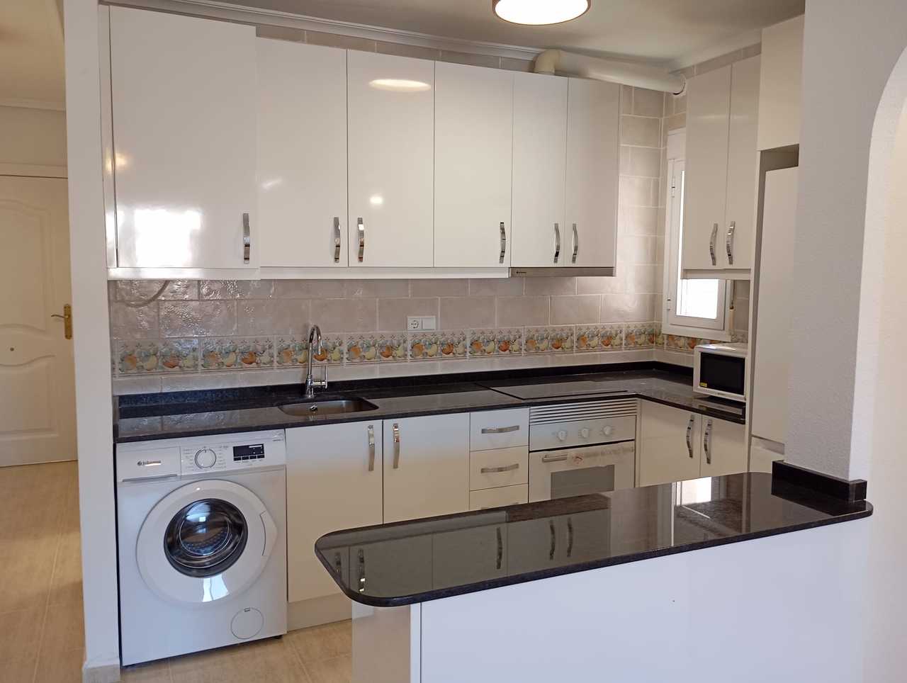 For sale - 2 Bedroom 1 Bathroom Apartment in Villamartin - Costa Blanca  - Alicante