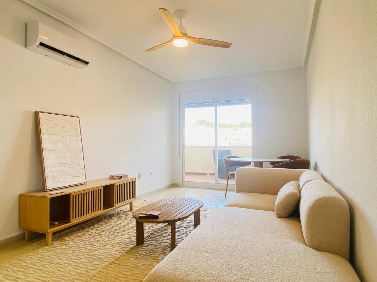 For sale - 2 Bedroom 1 Bathroom Apartment in Villamartin - Costa Blanca  - Alicante