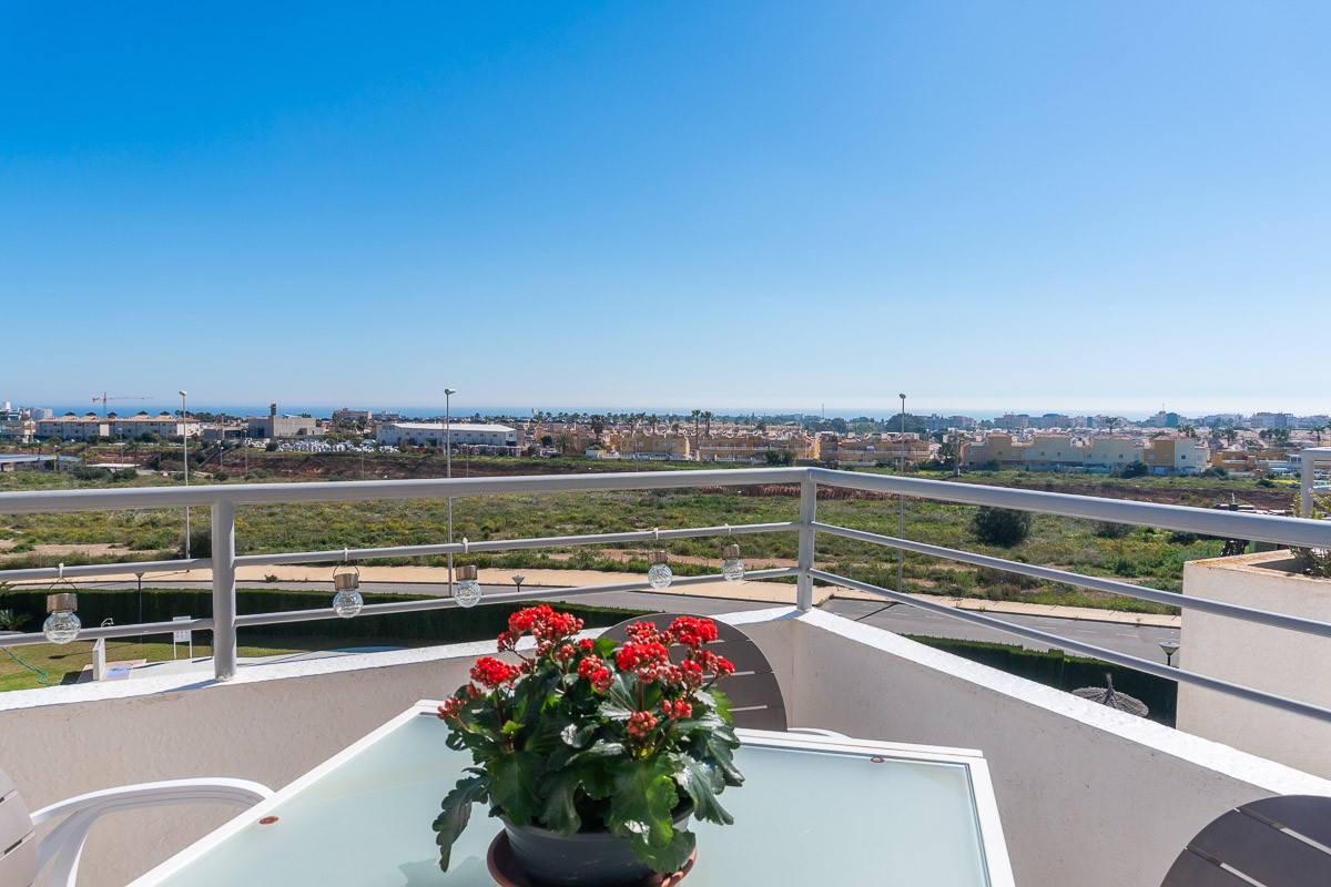 For sale - 2 Bedroom 2 Bathroom Apartment in Lomas de Cabo Roig - Costa Blanca  - Alicante