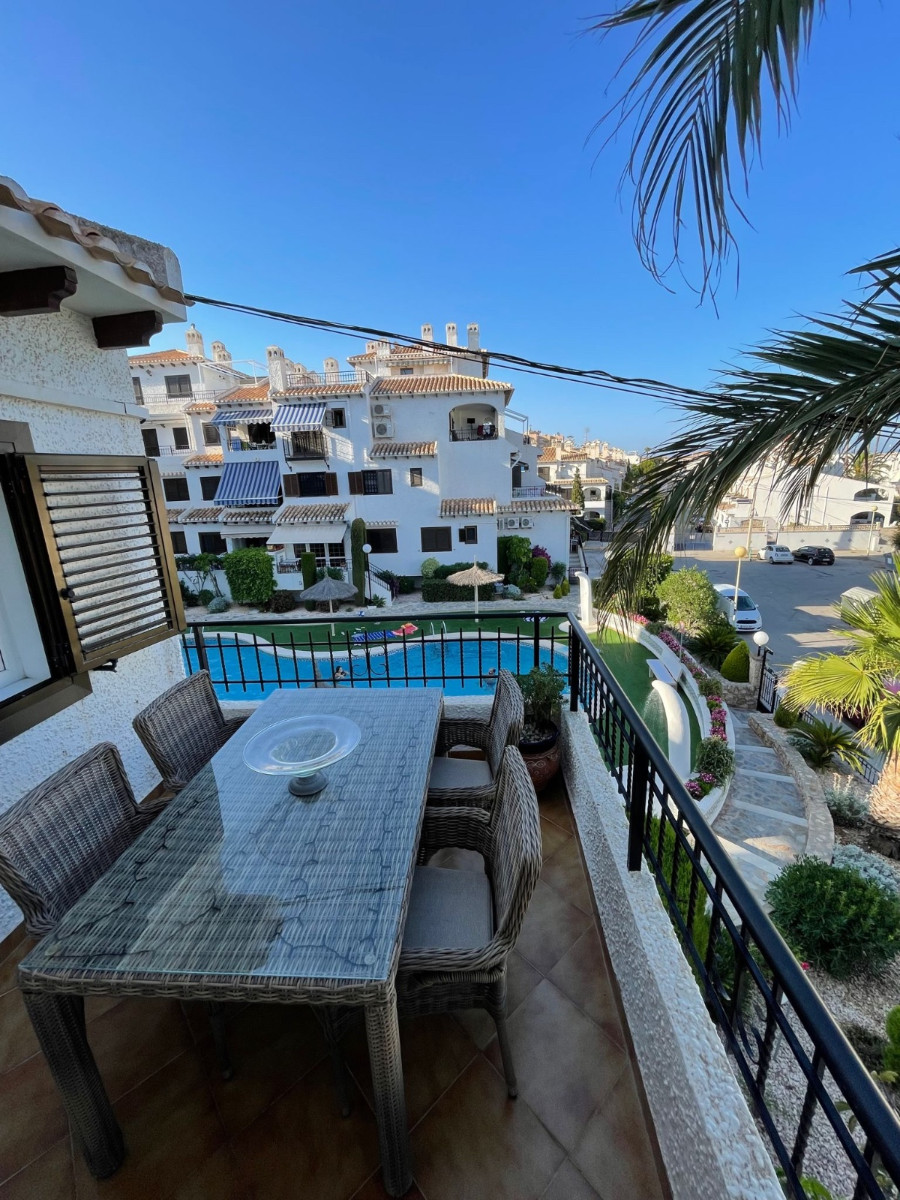For sale - 2 Bedroom 1 Bathroom Apartment in Cabo Roig - Costa Blanca  - Alicante