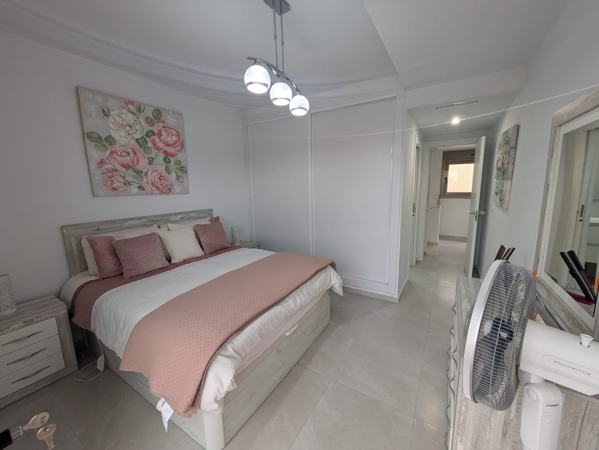 For sale - 2 Bathroom villa in Villamartin -  - Alicante