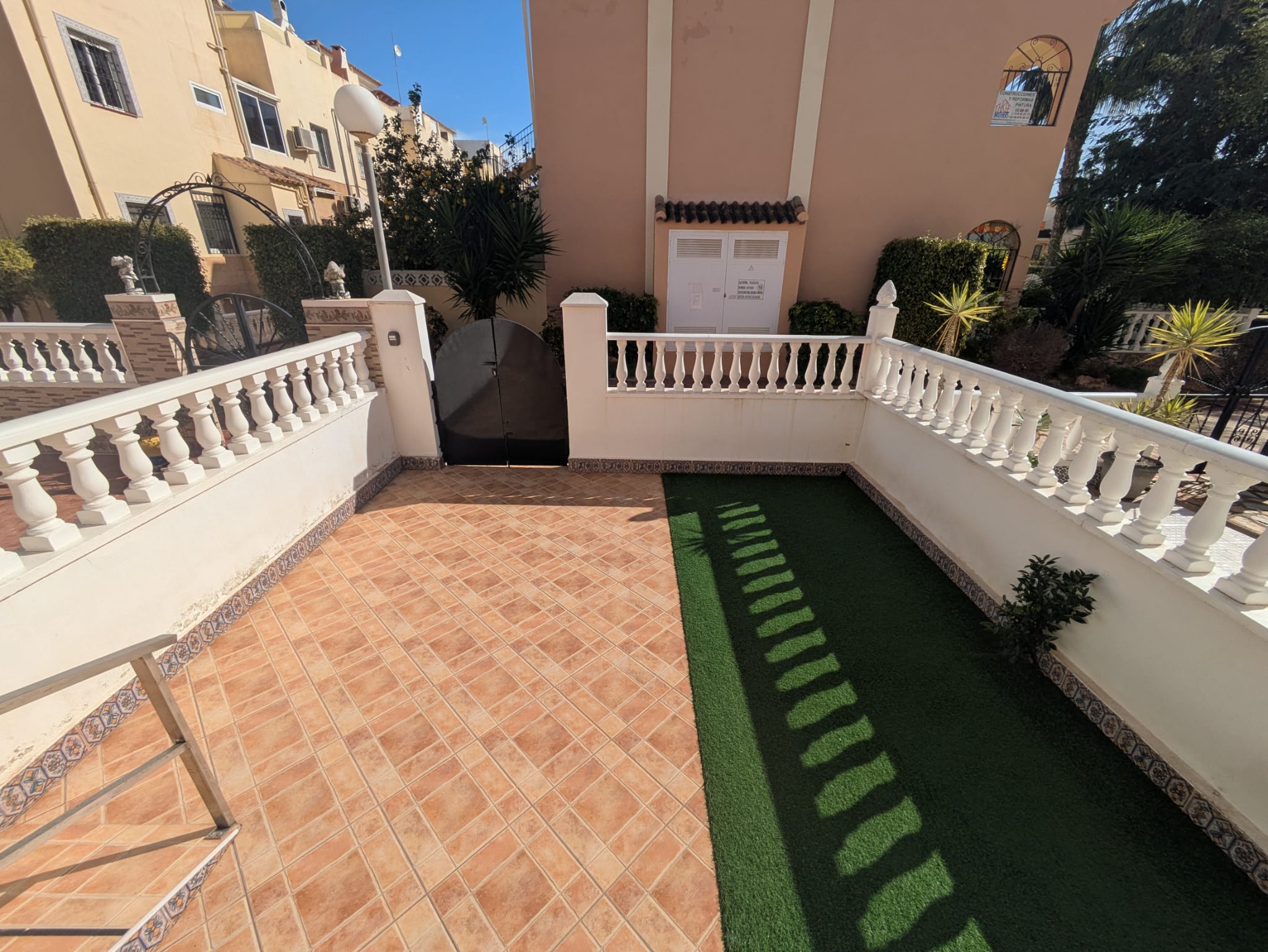 For sale - 3 Bedroom 1 Bathroom town house in Playa Flamenca -  - Alicante