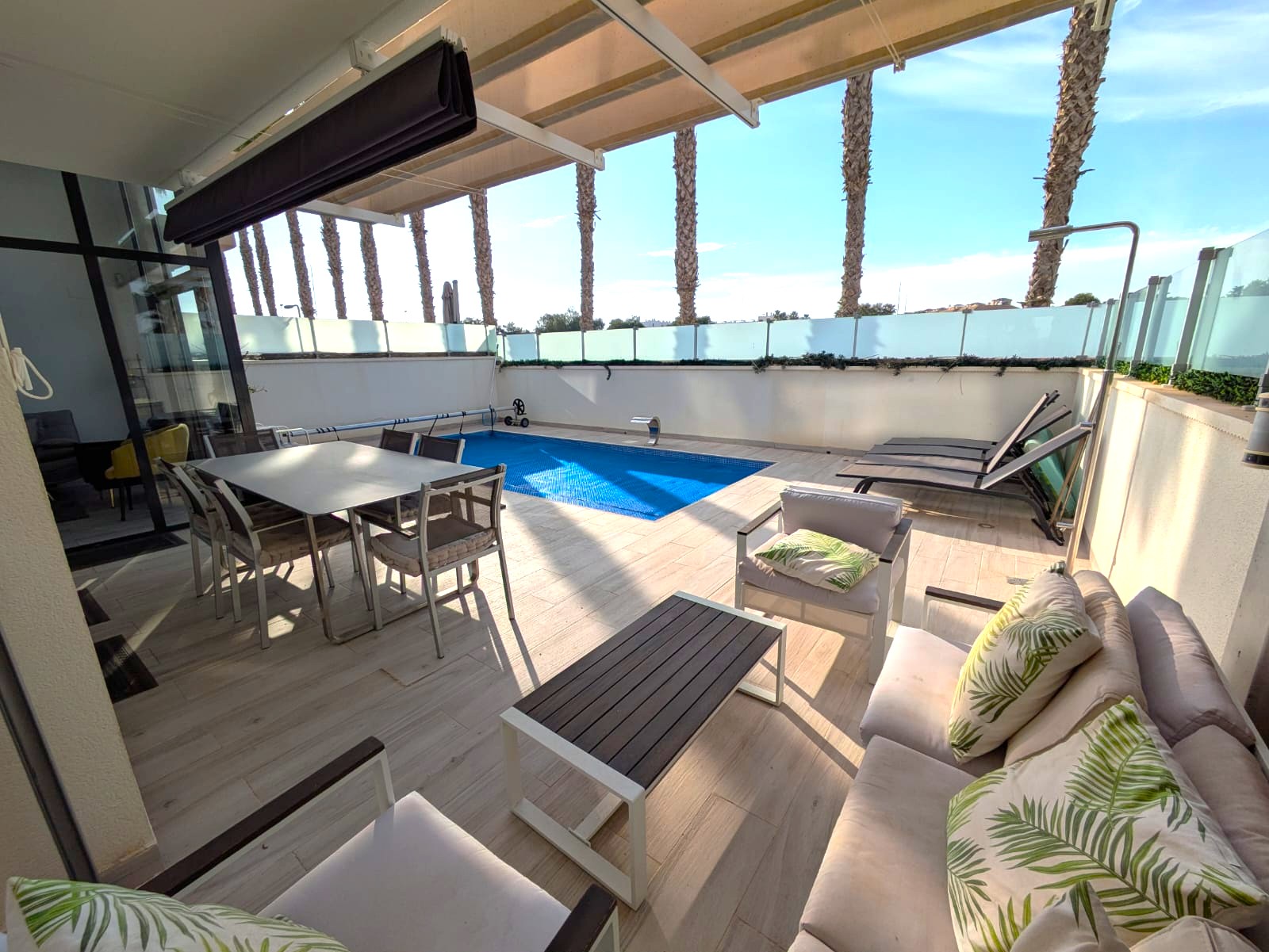 For sale - 3 Bedroom 2 Bathroom villa in Lomas De Cabo Roig -  - Alicante