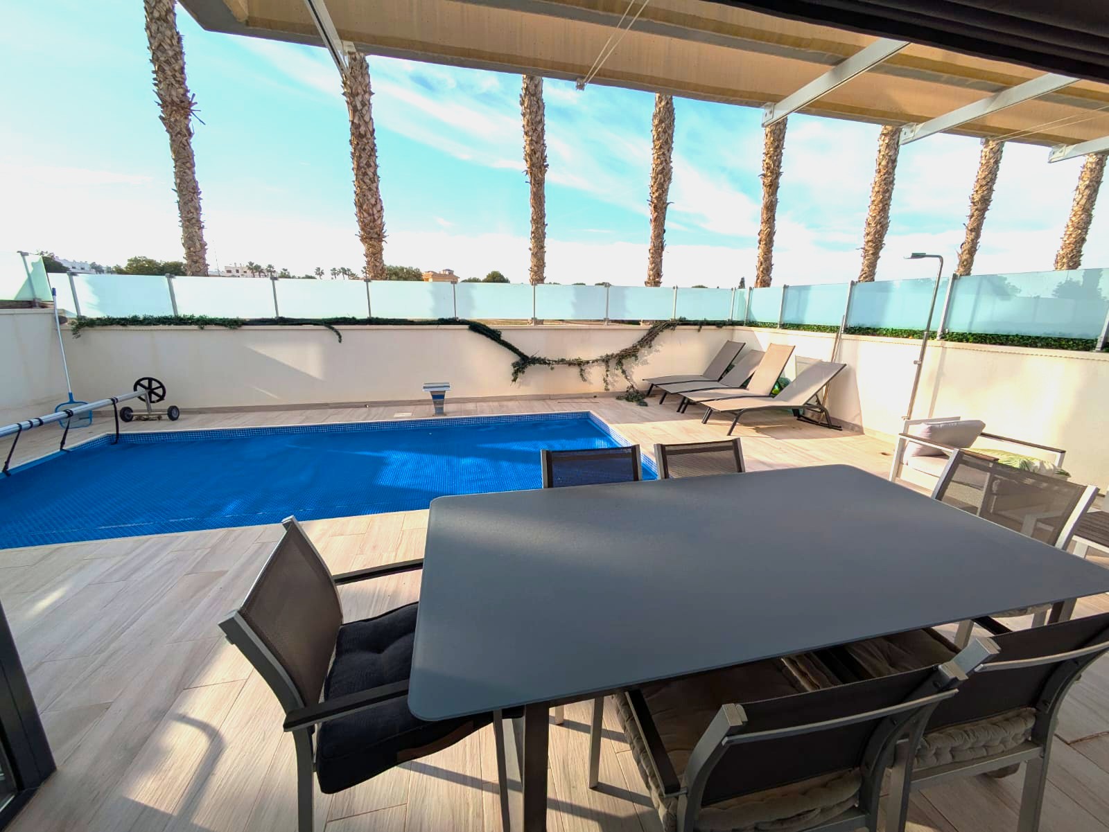 For sale - 3 Bedroom 2 Bathroom villa in Lomas De Cabo Roig -  - Alicante