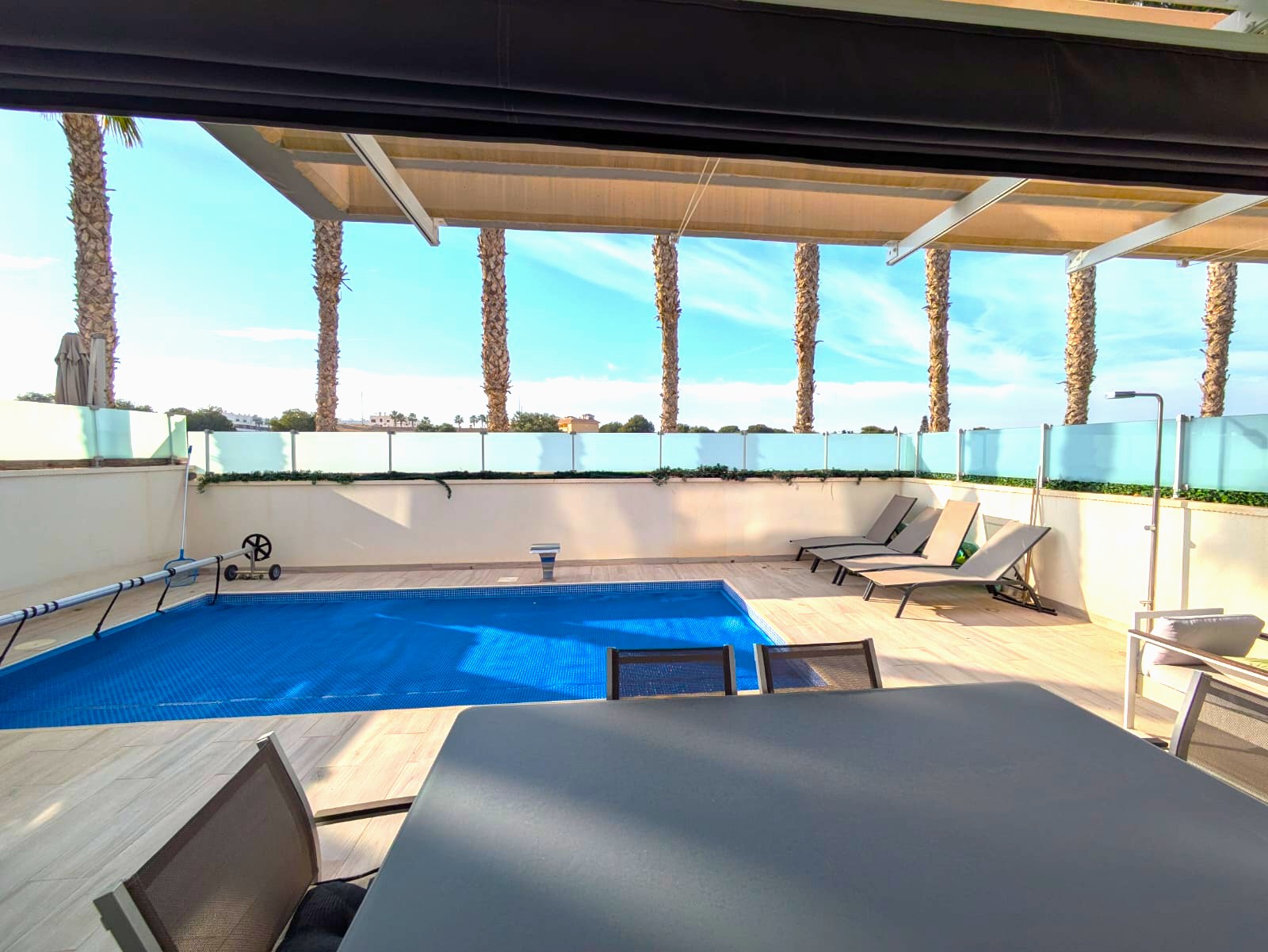 For sale - 3 Bedroom 2 Bathroom villa in Lomas De Cabo Roig -  - Alicante