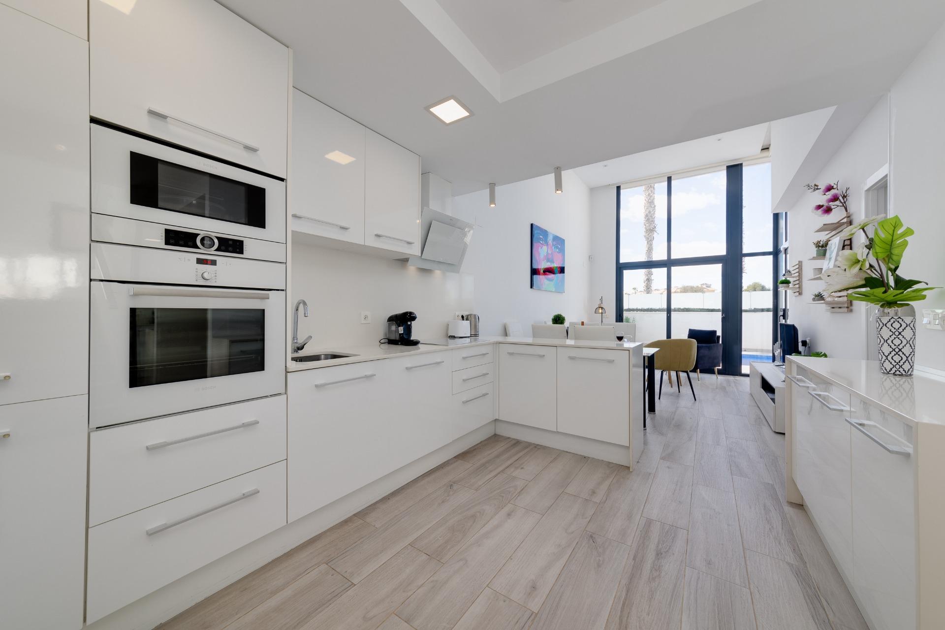 For sale - 3 Bedroom 2 Bathroom villa in Lomas De Cabo Roig -  - Alicante