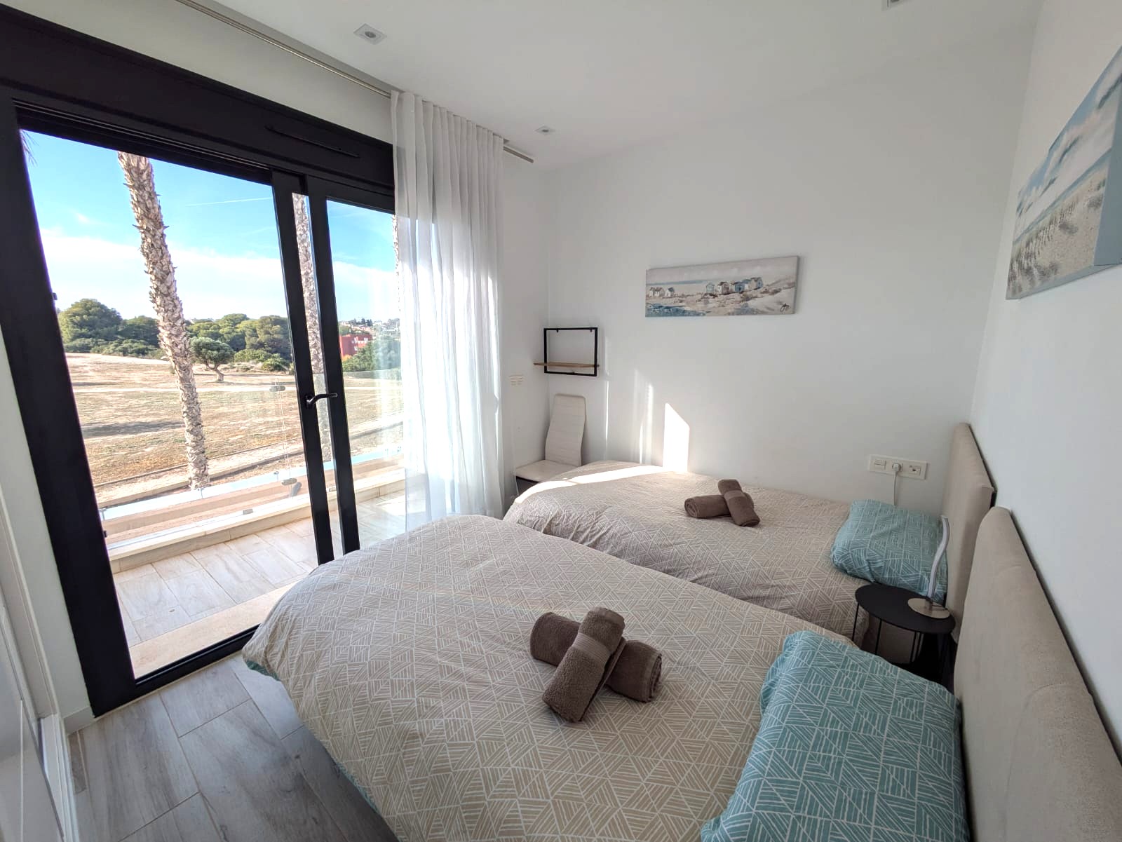 For sale - 3 Bedroom 2 Bathroom villa in Lomas De Cabo Roig -  - Alicante