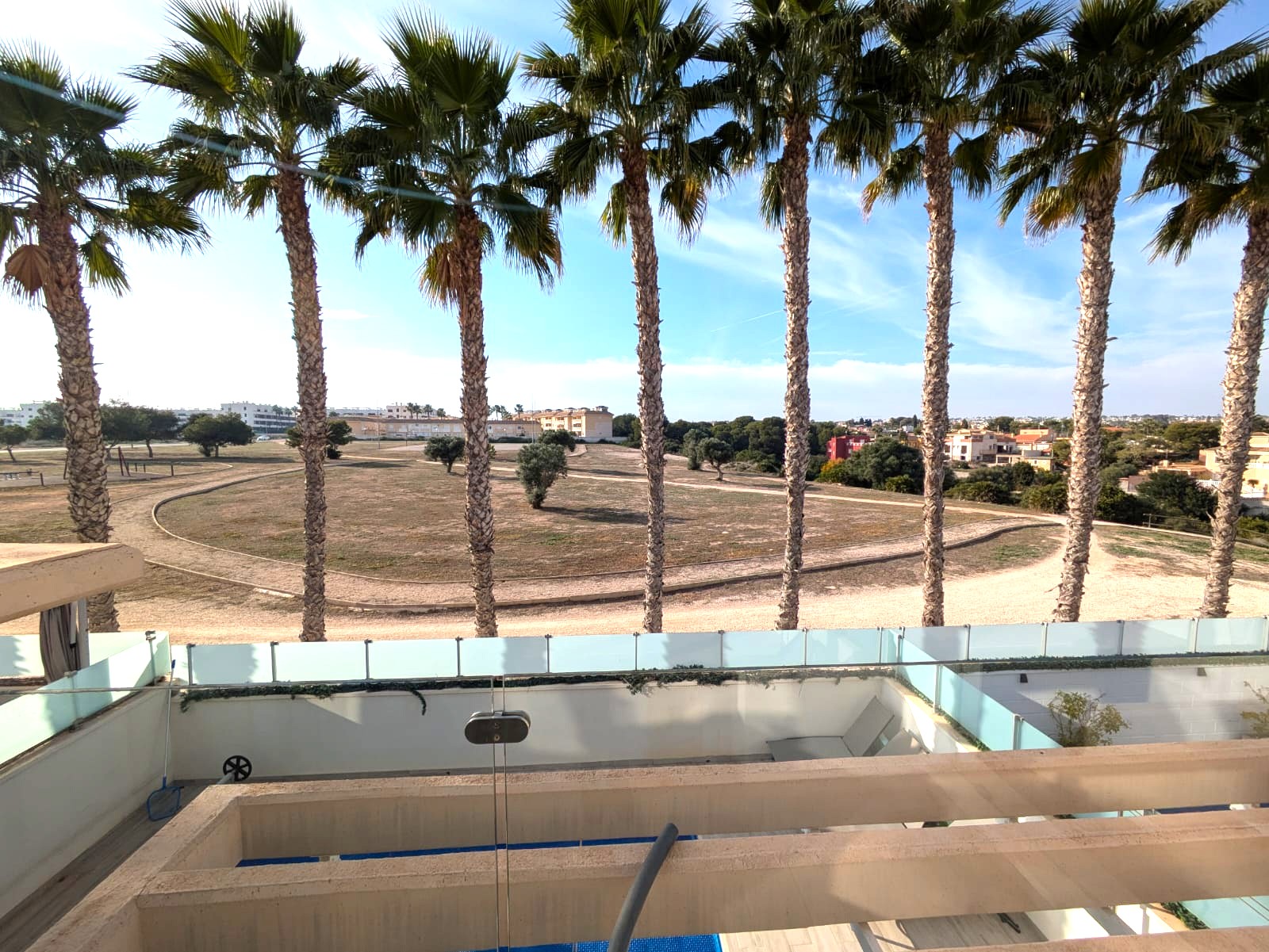 For sale - 3 Bedroom 2 Bathroom villa in Lomas De Cabo Roig -  - Alicante