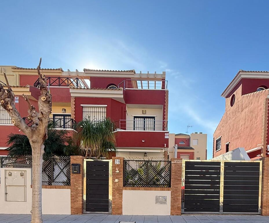 4 Bedroom 2 Bathroom Semi Detached in Torre de La Horadada