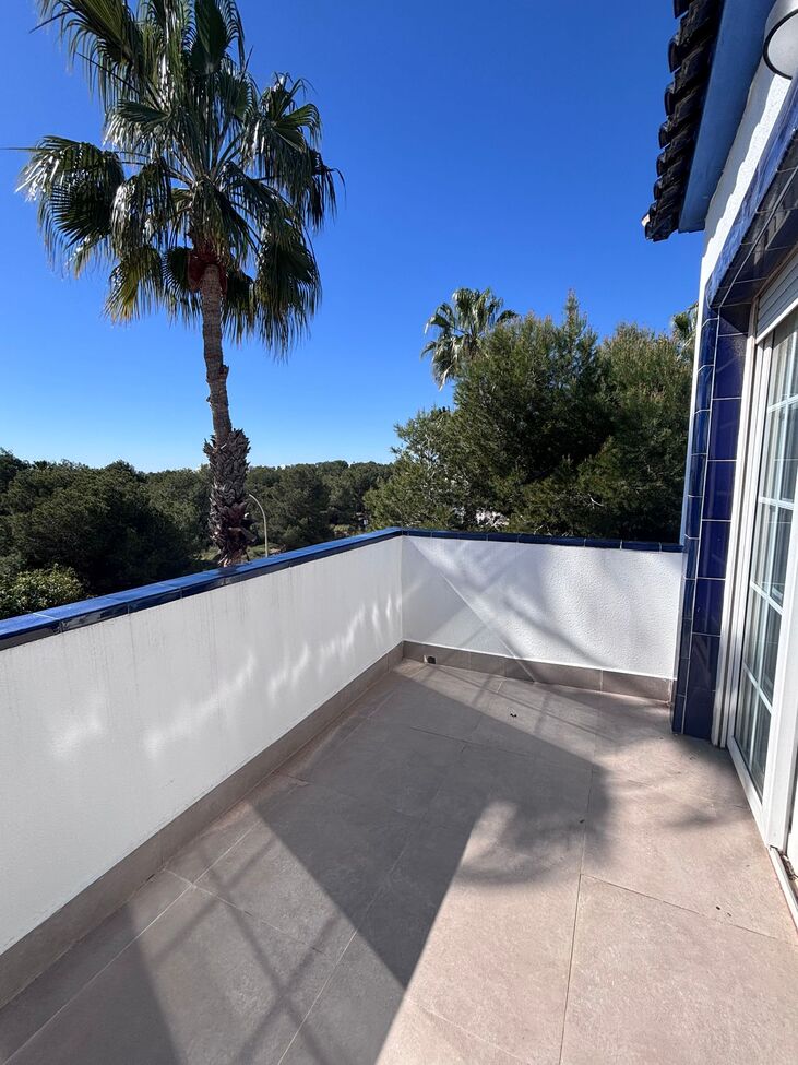 For sale - 2 Bedroom 1 Bathroom Duplex Penthouse in Orihuela Costa - Los Dolses  - Alicante