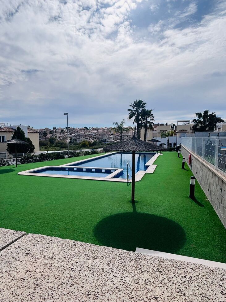 For sale - 2 Bedroom 2 Bathroom Apartment in Villamartin -  - Alicante