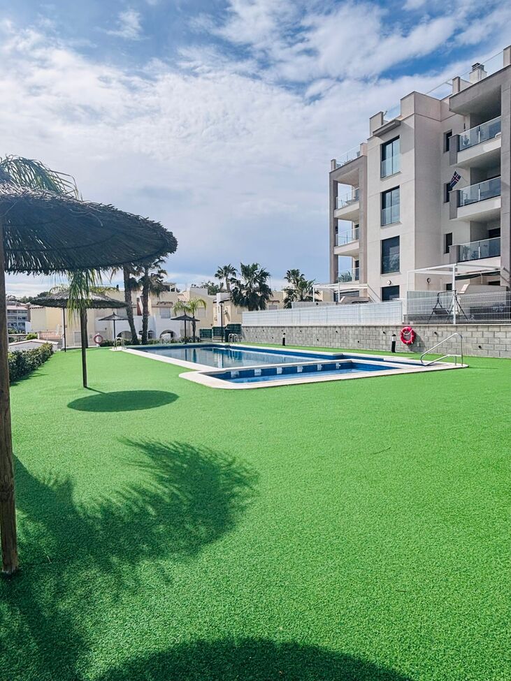 For sale - 2 Bedroom 2 Bathroom Apartment in Villamartin -  - Alicante