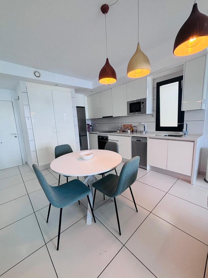 For sale - 2 Bedroom 2 Bathroom Apartment in Villamartin -  - Alicante