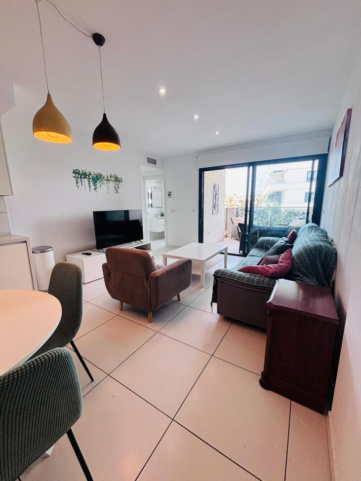 For sale - 2 Bedroom 2 Bathroom Apartment in Villamartin -  - Alicante