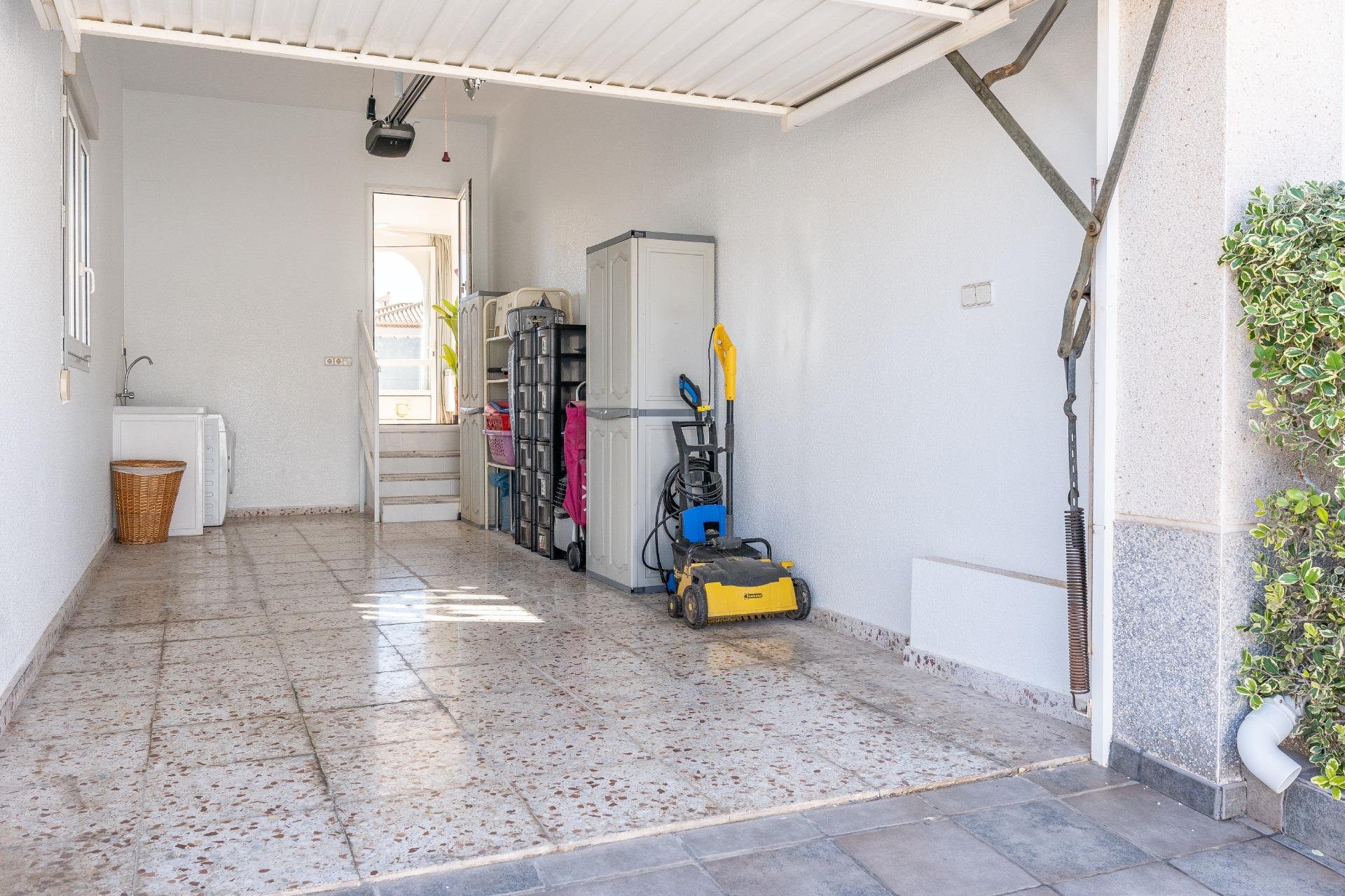 For sale - 3 Bedroom 3 Bathroom Villa in Playa Flamenca - Playa Flamenca  - Alicante