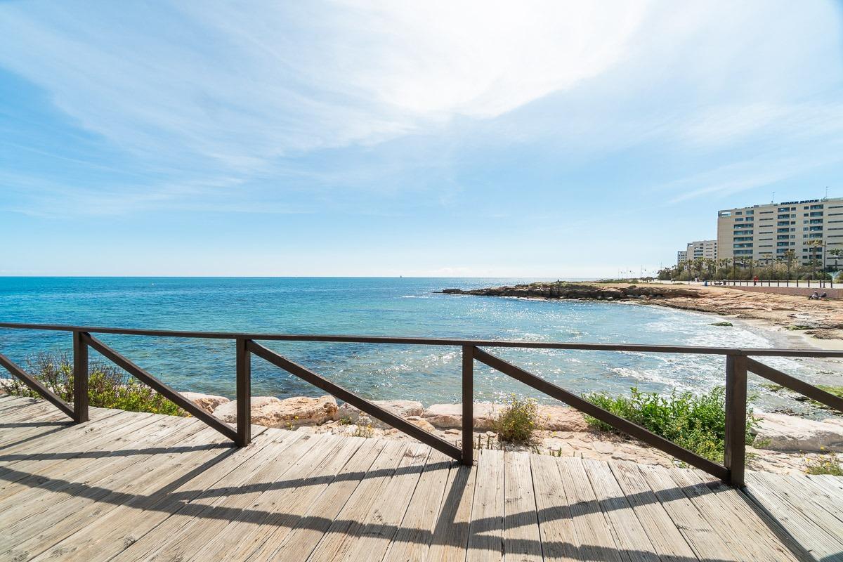For sale - 2 Bedroom 2 Bathroom Flat in Orihuela Costa - Rocio del Mar  - Alicante