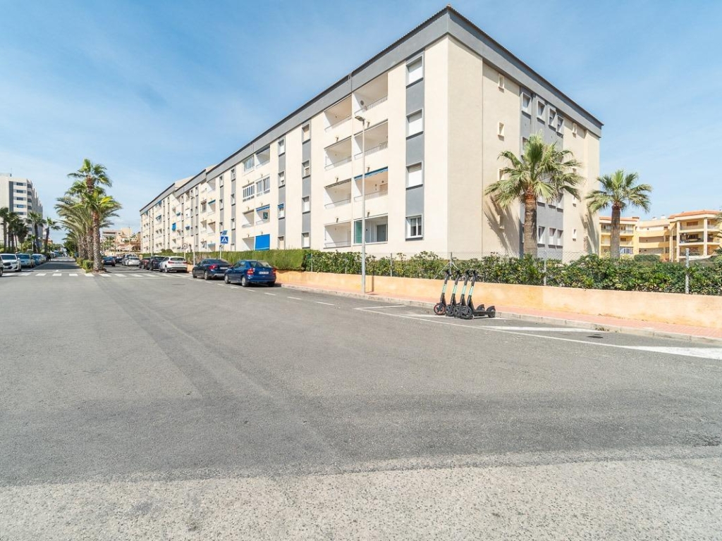 2 Bedroom 2 Bathroom Apartment in Punta Prima