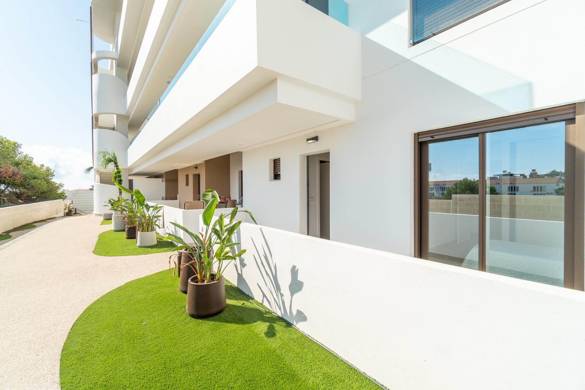 For sale - 3 Bedroom 2 Bathroom Apartment in Playa Flamenca - Playa Flamenca  - Alicante