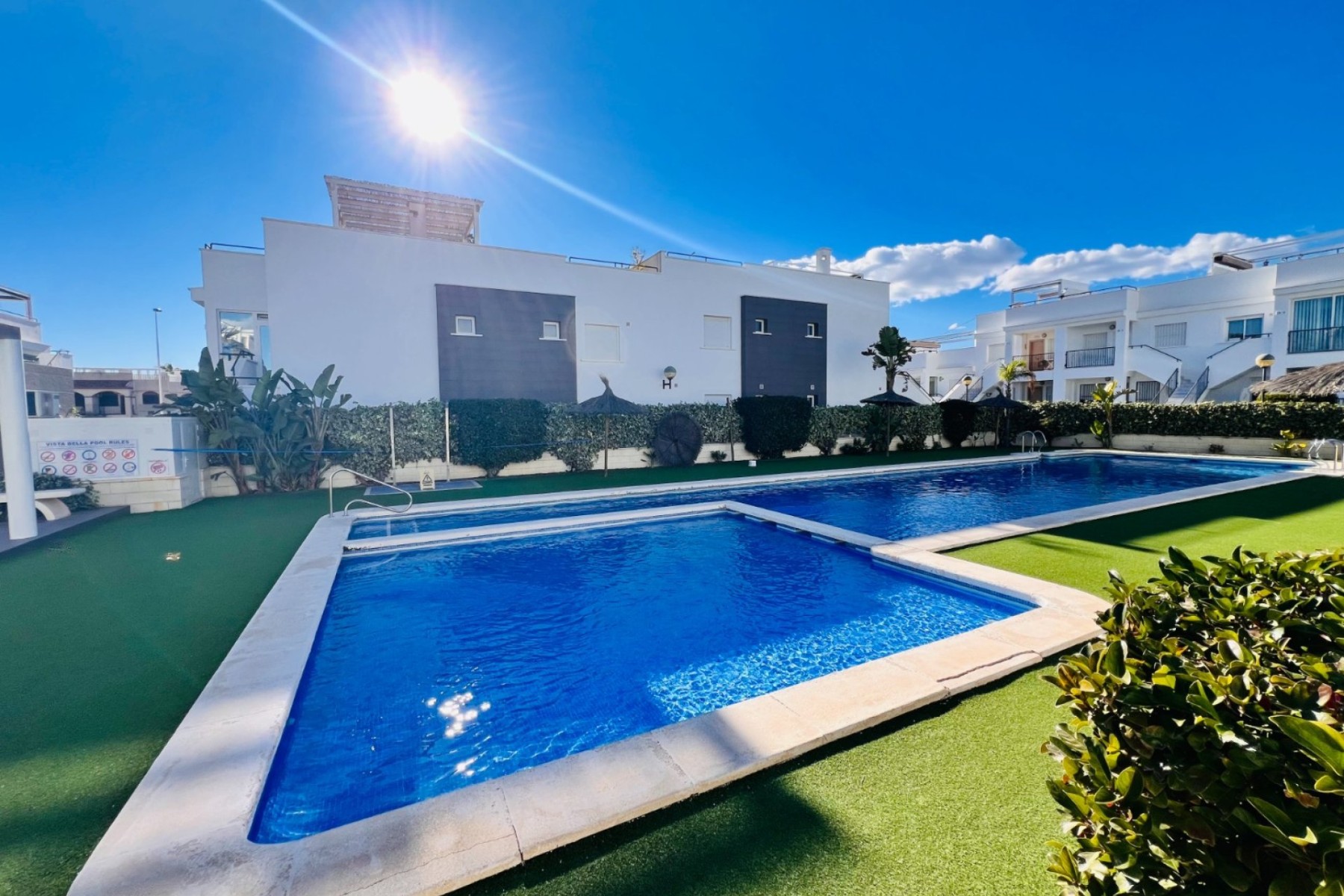 For sale - 2 Bedroom 1 Bathroom Townhouse in Torrevieja - Aguas Nuevas  - Alicante
