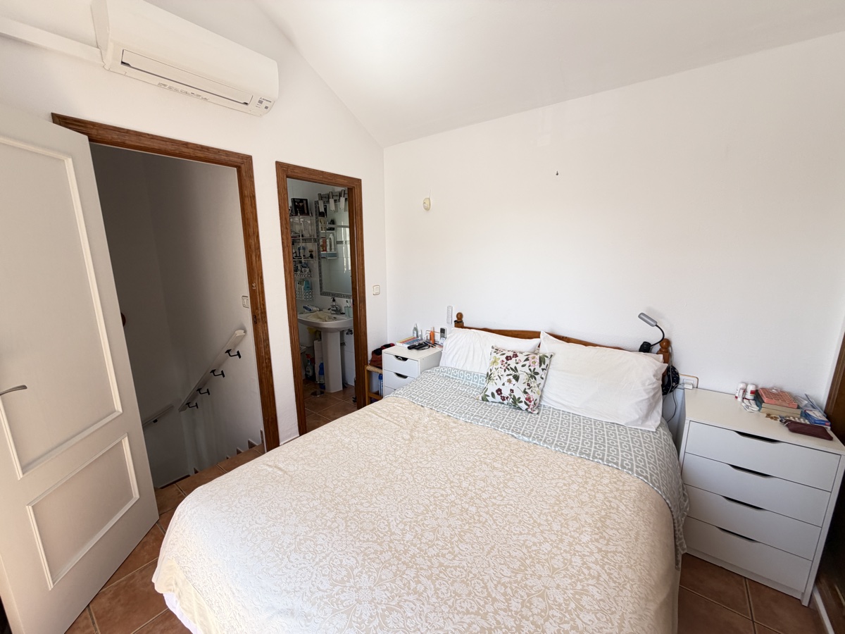For sale - 4 Bedroom 2 Bathroom Bungalow in La Zenia - , La Zenia, Alicante, Spain - Alicante
