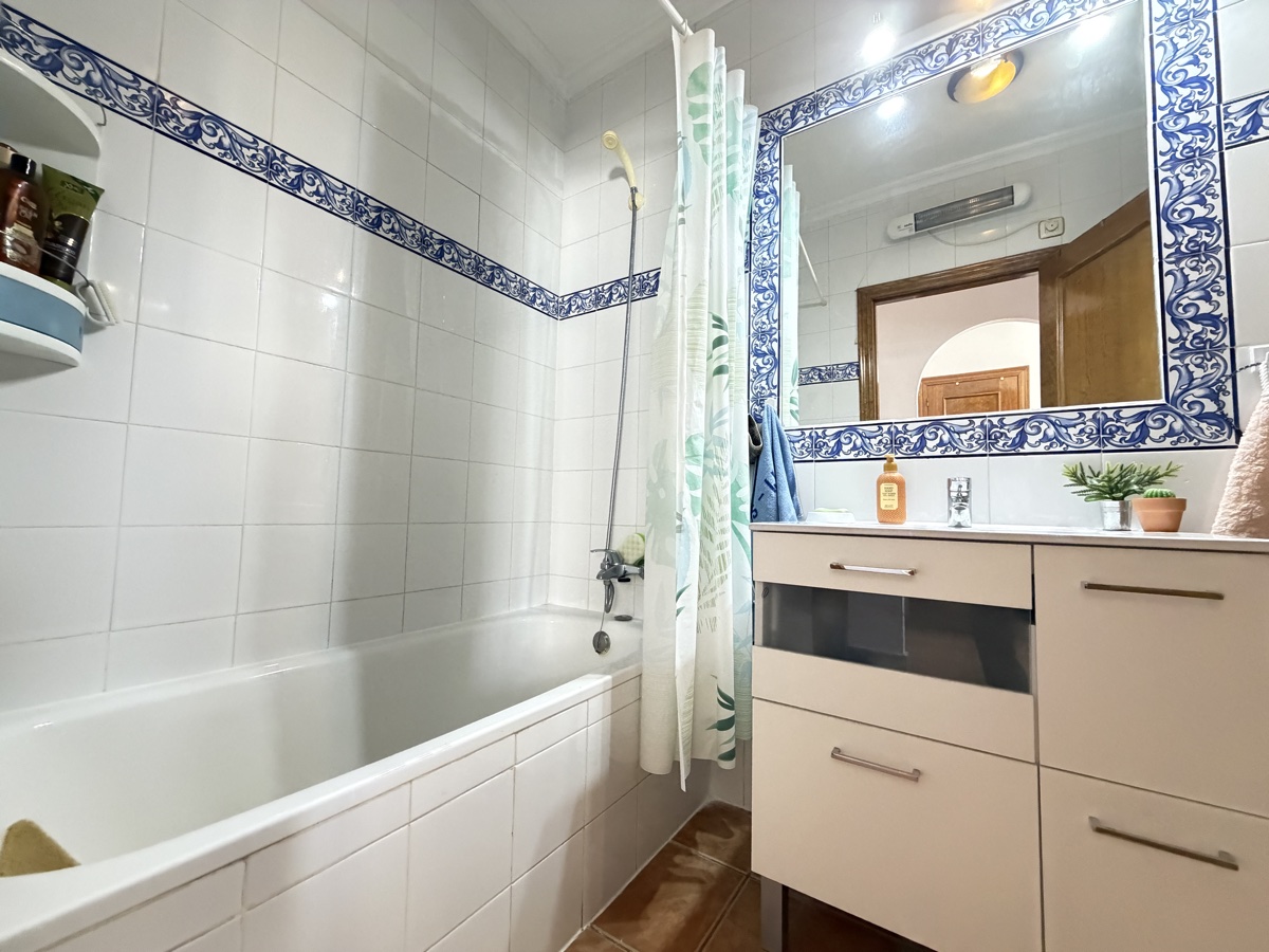 For sale - 4 Bedroom 2 Bathroom Bungalow in La Zenia - , La Zenia, Alicante, Spain - Alicante