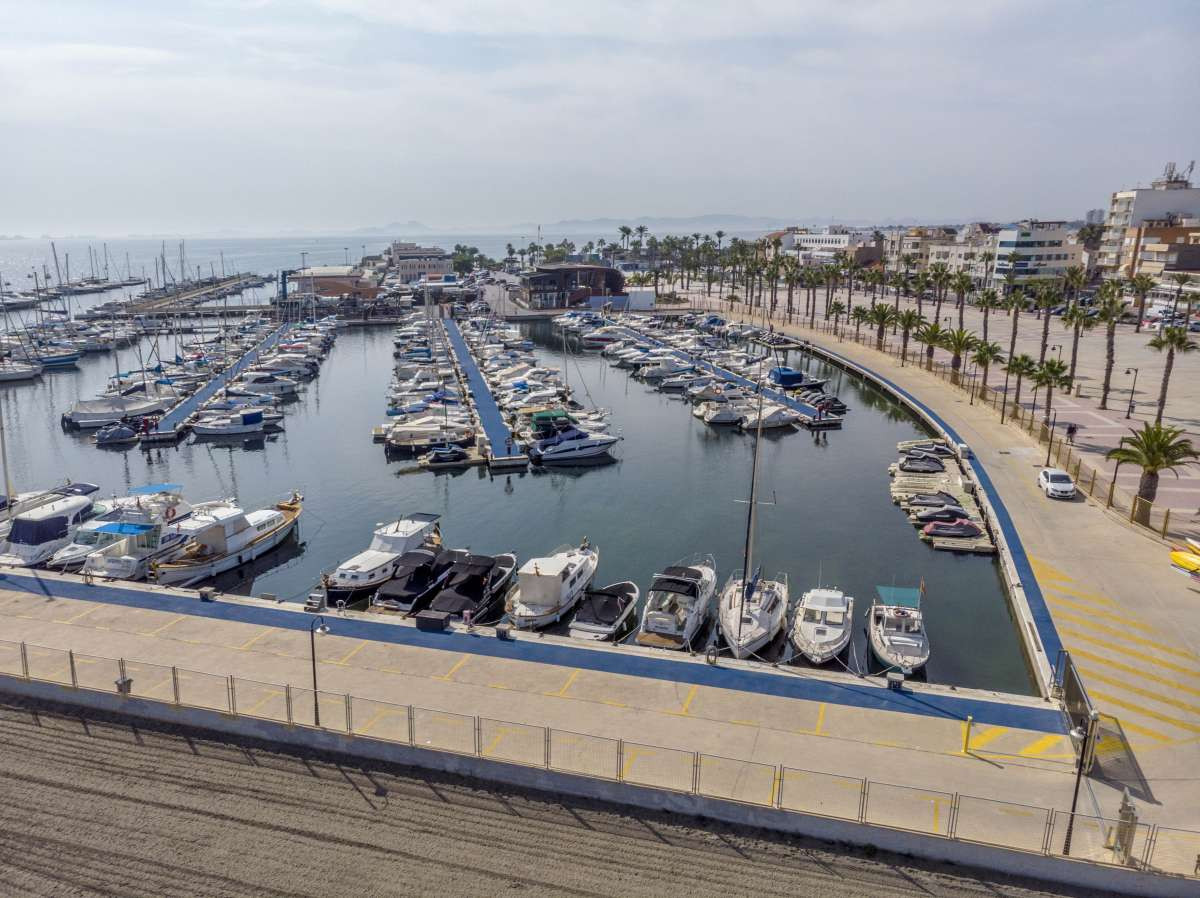 For sale - 5 Bedroom 2 Bathroom House - Detached Villa in San Pedro del Pinatar - Lo Pagan  - Murcia