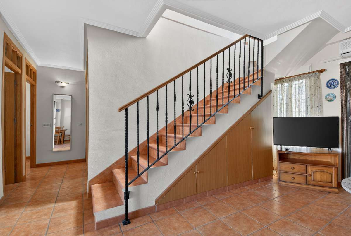 For sale - 5 Bedroom 2 Bathroom House - Detached Villa in San Pedro del Pinatar - Lo Pagan  - Murcia