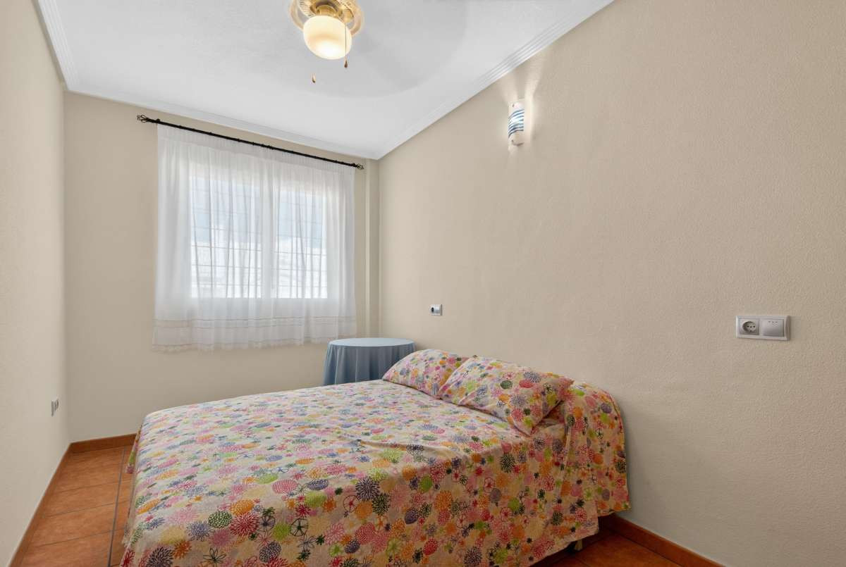 For sale - 5 Bedroom 2 Bathroom House - Detached Villa in San Pedro del Pinatar - Lo Pagan  - Murcia
